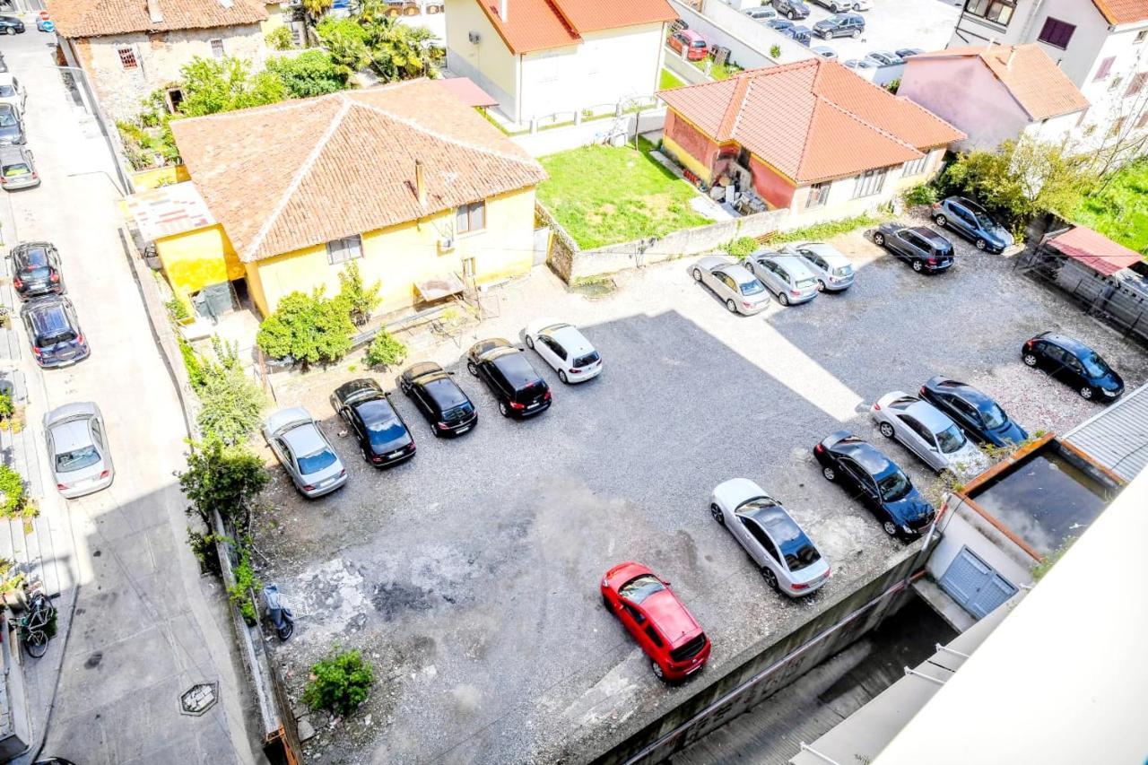 Happy Stories' In Centre * Shkoder